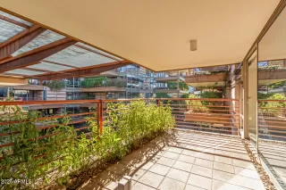 Photo #4: 6956309 Listing