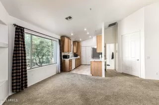 Photo #6: 6956456 Listing