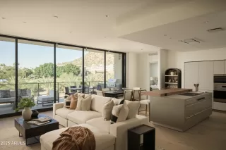 Photo #1: 6956483 Listing