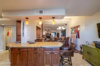 Photo #4: 6956571 Listing