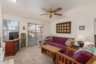 Photo #4: 6956689 Listing