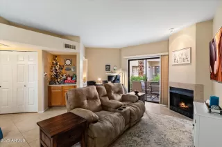 Photo #6: 6956704 Listing 