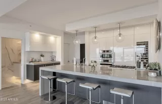 Photo #1: 6956714 Listing