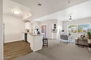 Photo #2: 6956730 Listing