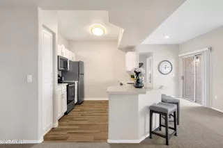 Photo #3: 6956730 Listing