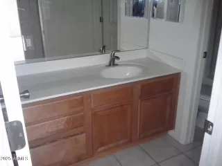 Photo #4: 6956849 Listing