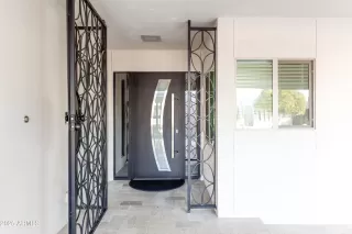 Photo #1: 6956867 Listing