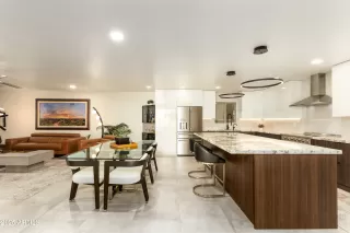 Photo #3: 6956867 Listing