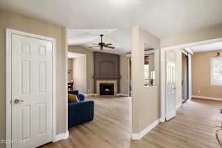 Photo #1: 6956918 Listing 