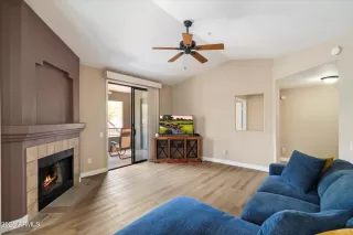 Photo #3: 6956918 Listing 