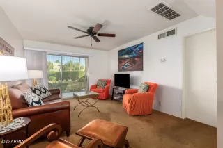 Photo #3: 6956925 Listing 