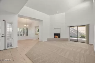 Photo #6: 6957034 Listing 