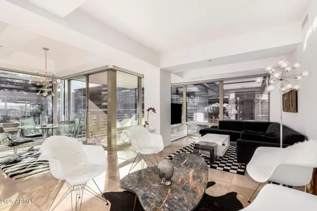 MLS: 6957146 Condo For Sale