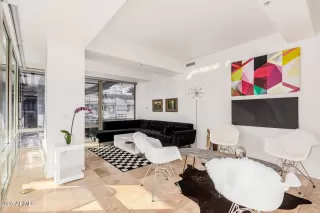 Photo #2: 6957146 Listing