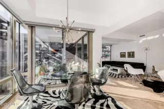 Photo #5: 6957146 Listing