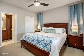 Photo #5: 6957196 Listing