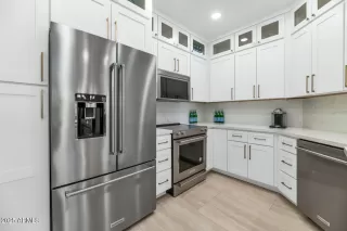 Photo #5: 6957198 Listing