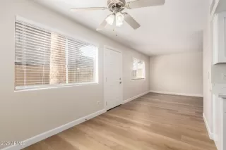 Photo #5: 6957211 Listing