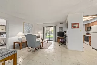 Photo #3: 6957268 Listing 