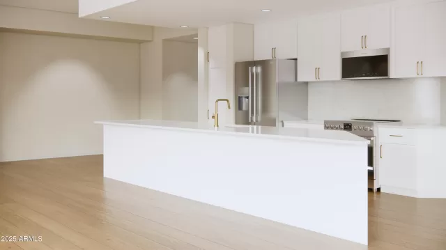 MLS: 6957276 Condo For Sale