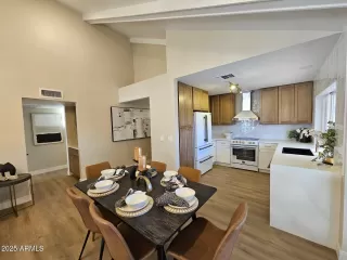 Photo #2: 6957306 Listing