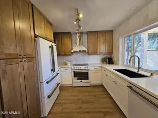 Photo #4: 6957306 Listing