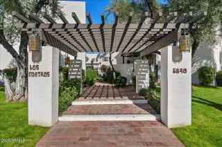 Photo #2: 6957415 Listing