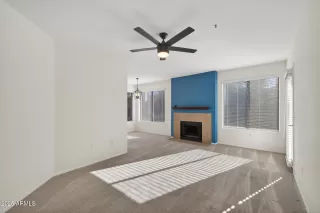 Photo #5: 6957416 Listing