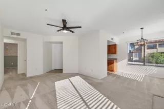 Photo #6: 6957416 Listing