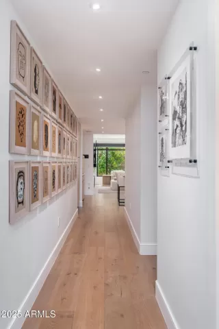 Photo #1: 6957428 Listing