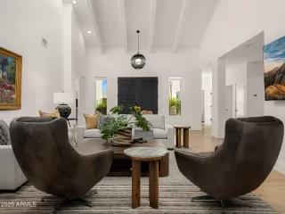 Photo #4: 6957534 Listing 