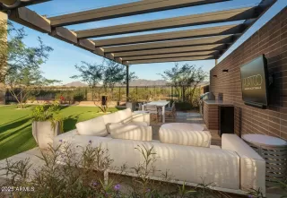 Photo #1: 6957593 Listing