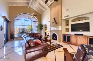 Photo #2: 6957675 Listing