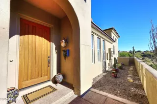 Photo #2: 6957716 Listing