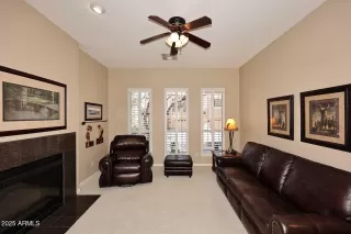 Photo #4: 6957716 Listing