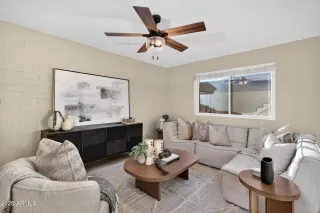 Photo #3: 6957848 Listing