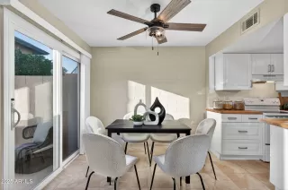 Photo #4: 6957848 Listing