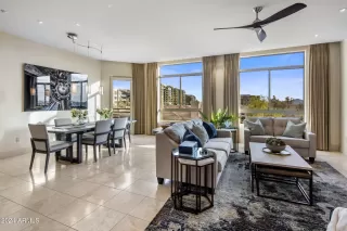 Photo #2: 6957859 Listing 