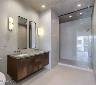 Photo #5: 6957862 Listing 