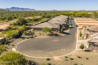 Photo #2: 6957955 Listing 