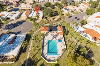 Photo #5: 6958115 Listing