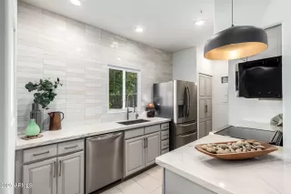 Photo #1: 6958123 Listing