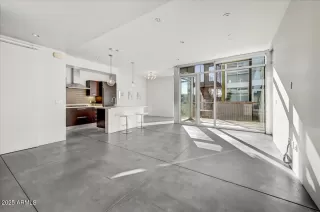 Photo #3: 6958352 Listing 