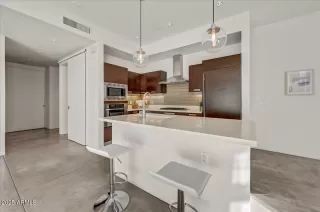 Photo #5: 6958352 Listing 