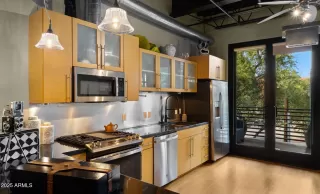 Photo #5: 6958372 Listing 