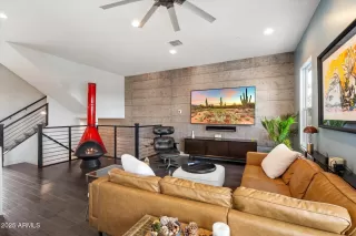 Photo #3: 6958439 Listing 