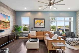 Photo #4: 6958439 Listing 