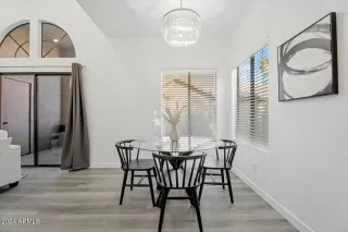 Photo #3: 6958528 Listing 