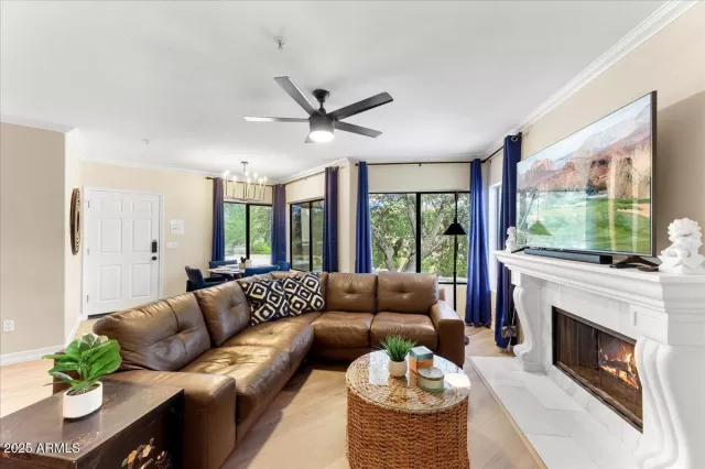 MLS: 6958657 Condo For Sale