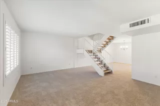 Photo #2: 6958720 Listing